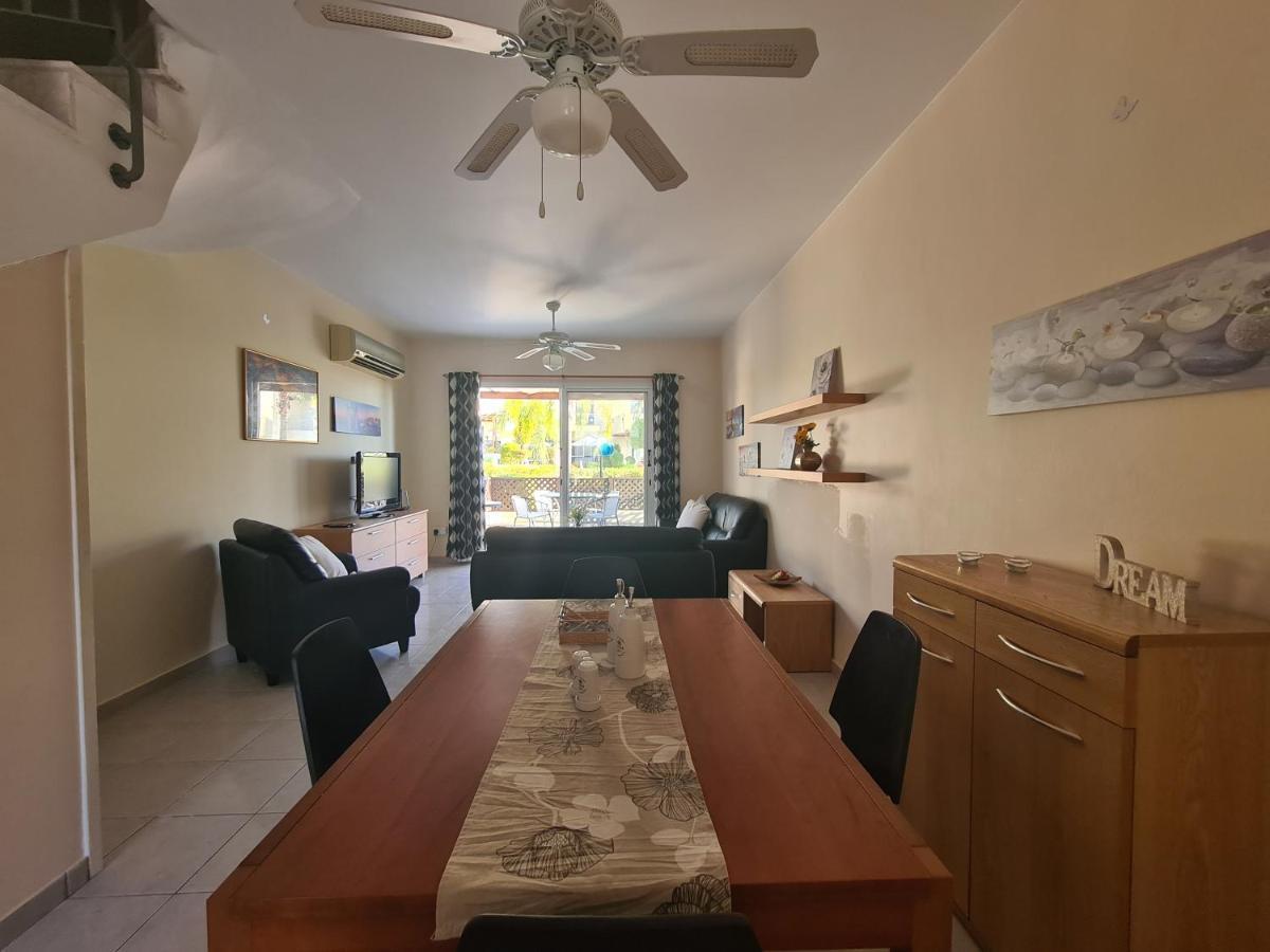 Serena Townhouse Peyia Bagian luar foto