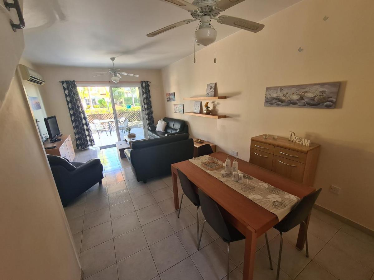 Serena Townhouse Peyia Bagian luar foto