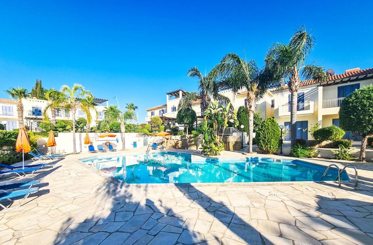 Serena Townhouse Peyia Bagian luar foto