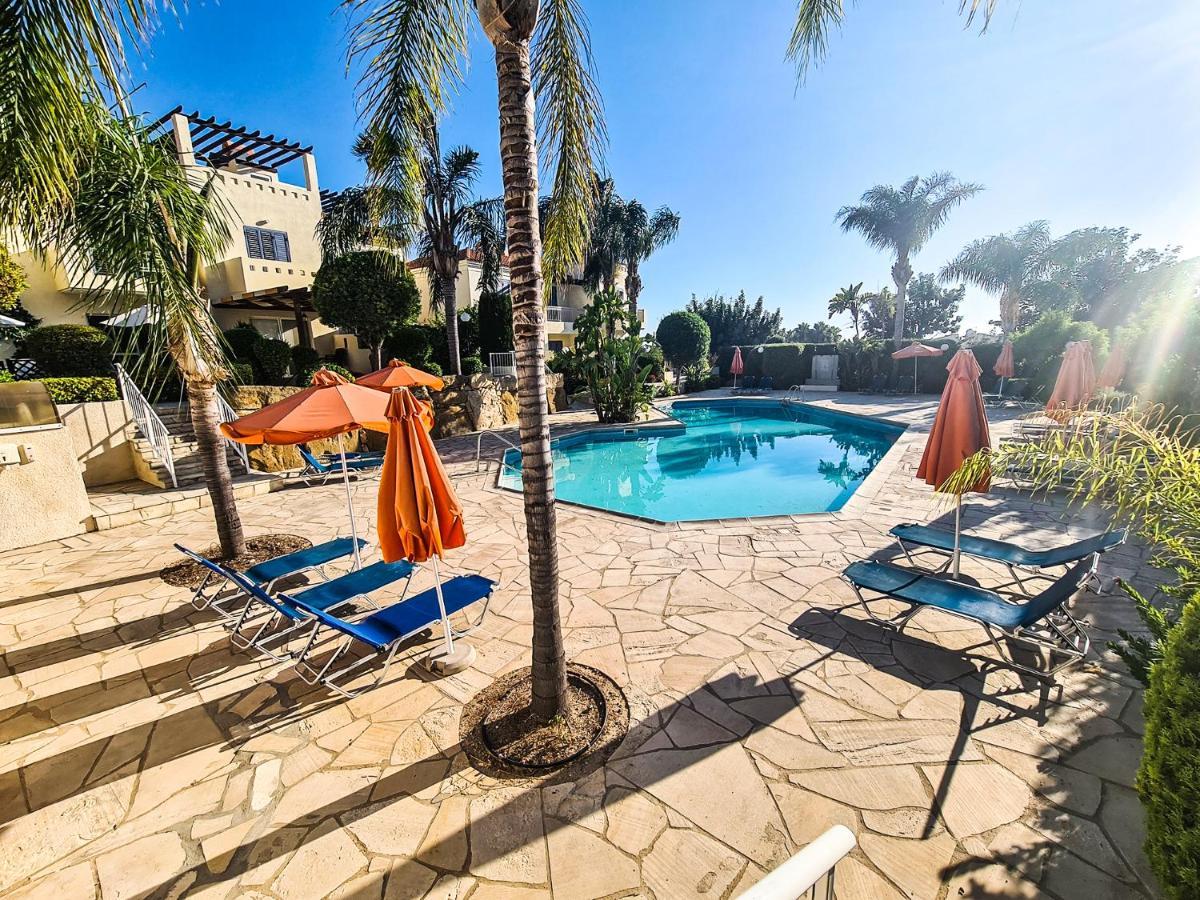 Serena Townhouse Peyia Bagian luar foto
